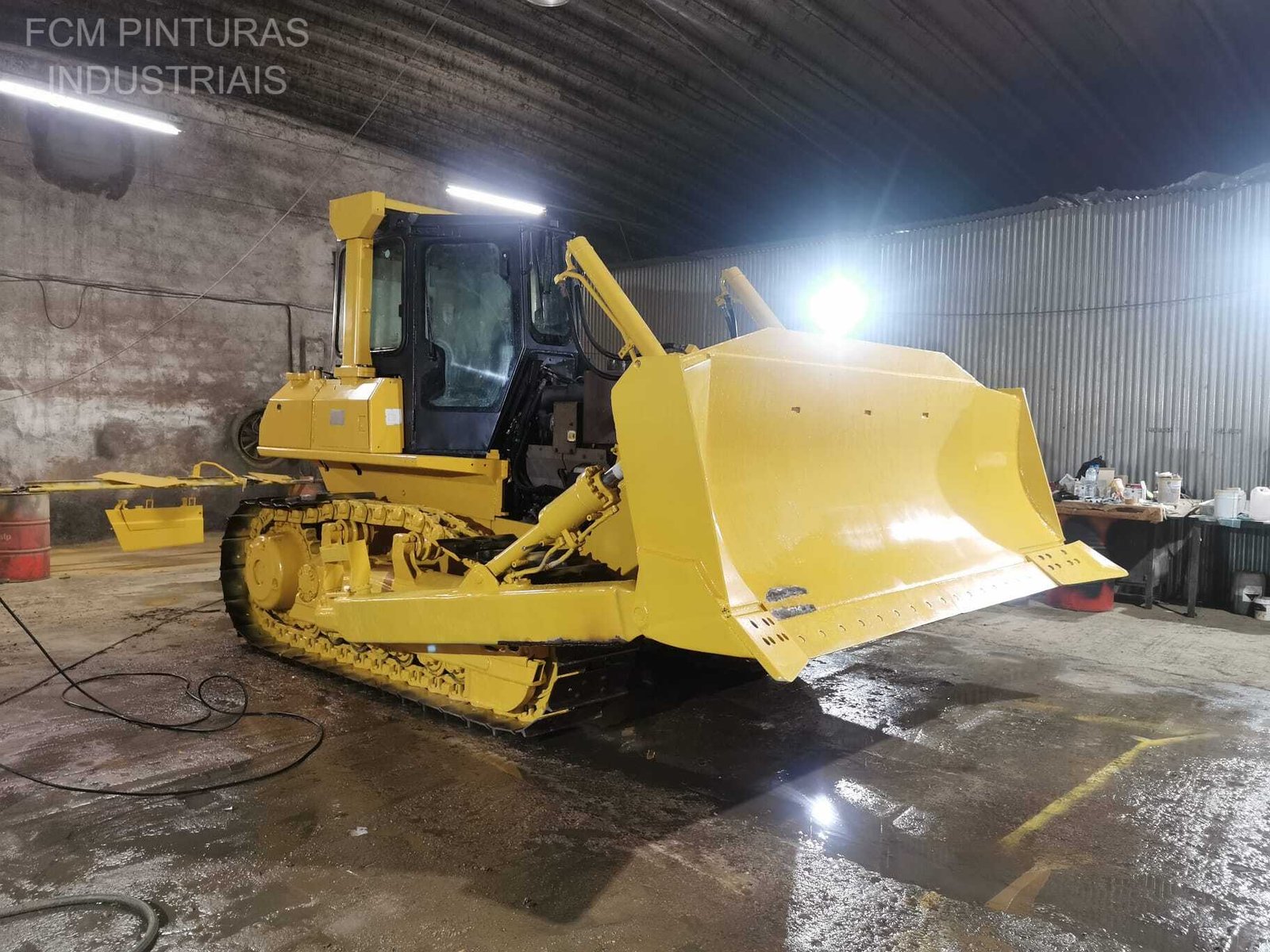 Bulldozer durante