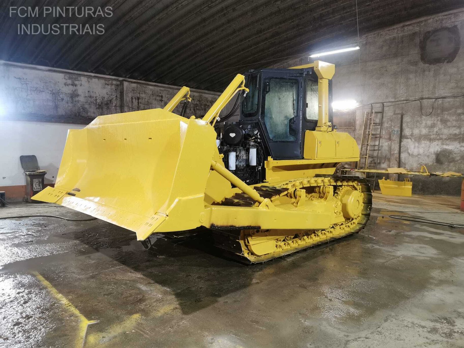 Bulldozer durante