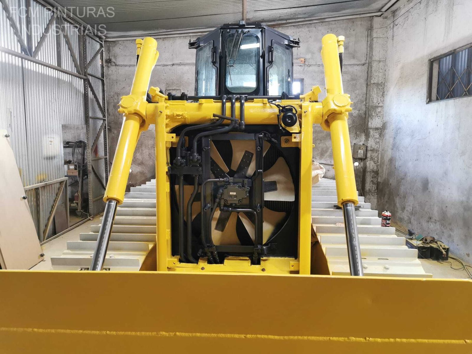 Bulldozer durante
